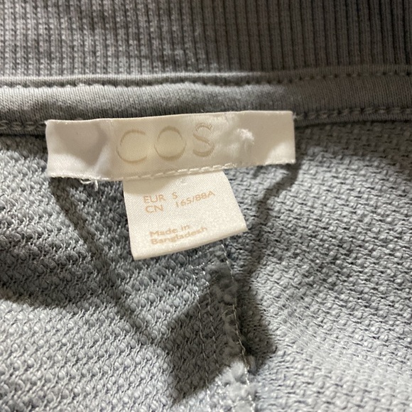 COS - Picture 8 of 9